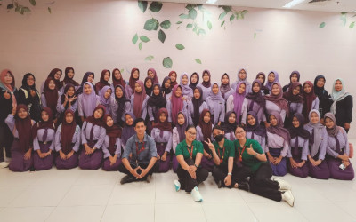 Kegiatan Pengenalan Industri Siswa SMK Ulil Albab Jurusan Manajemen Perkantoran di Yogya Group